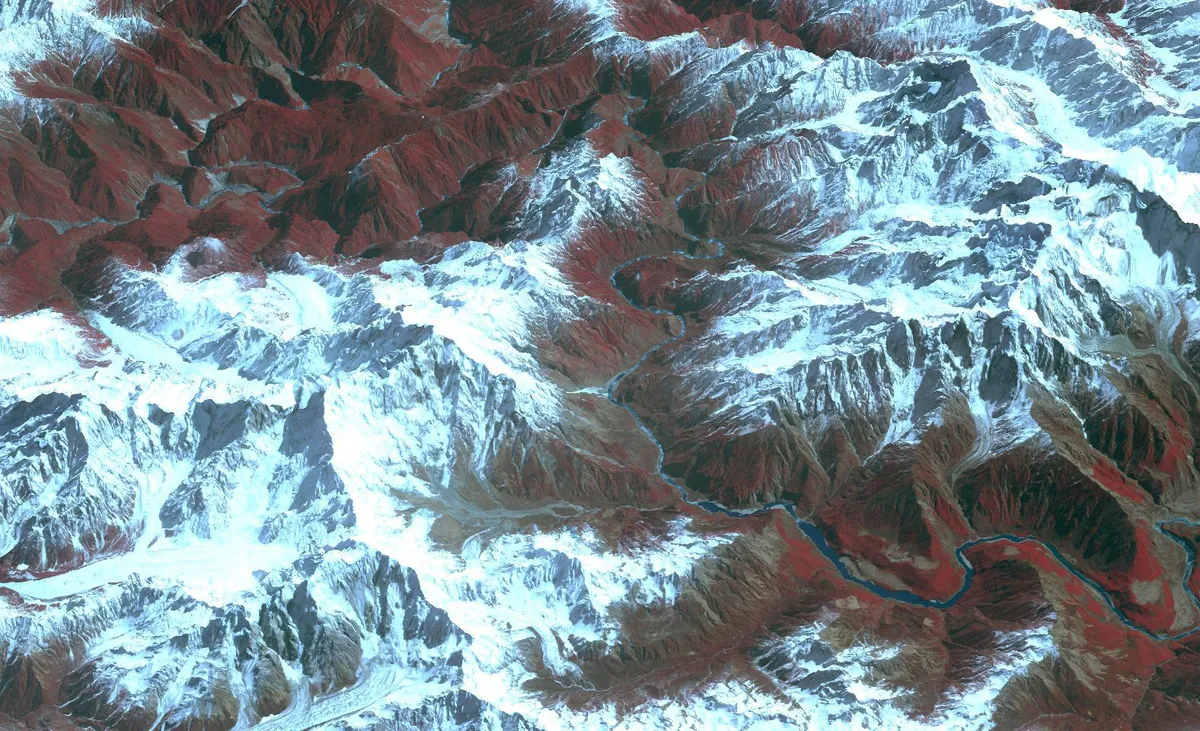 Yarlung Tsangpo Grand Canyon wildlife destination